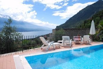 B&B Villa Fior Di Loto Лимоне сул Гарда Екстериор снимка
